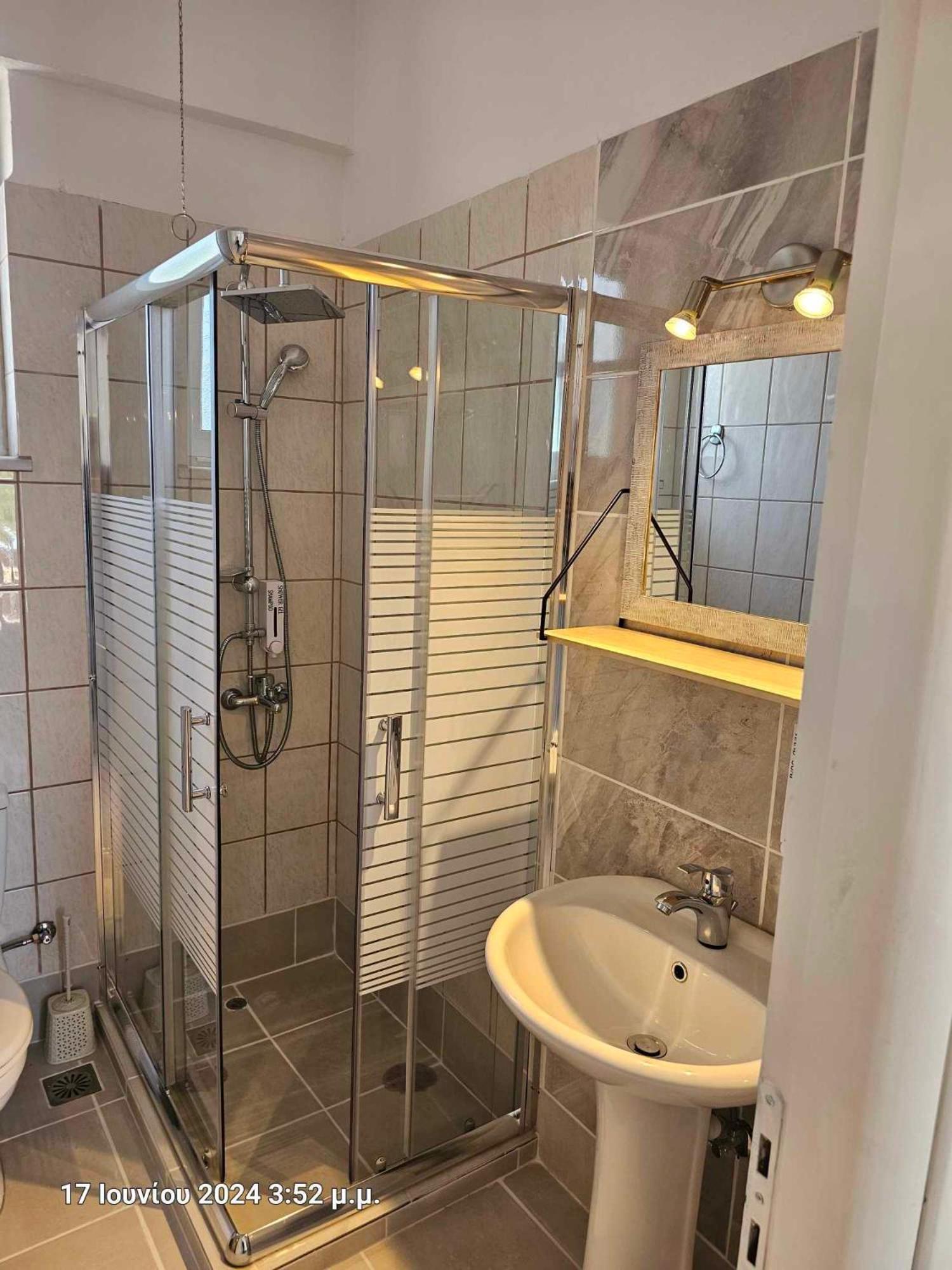 # 6 Giorgos & Chara Apartments Nea Kydonia  ภายนอก รูปภาพ